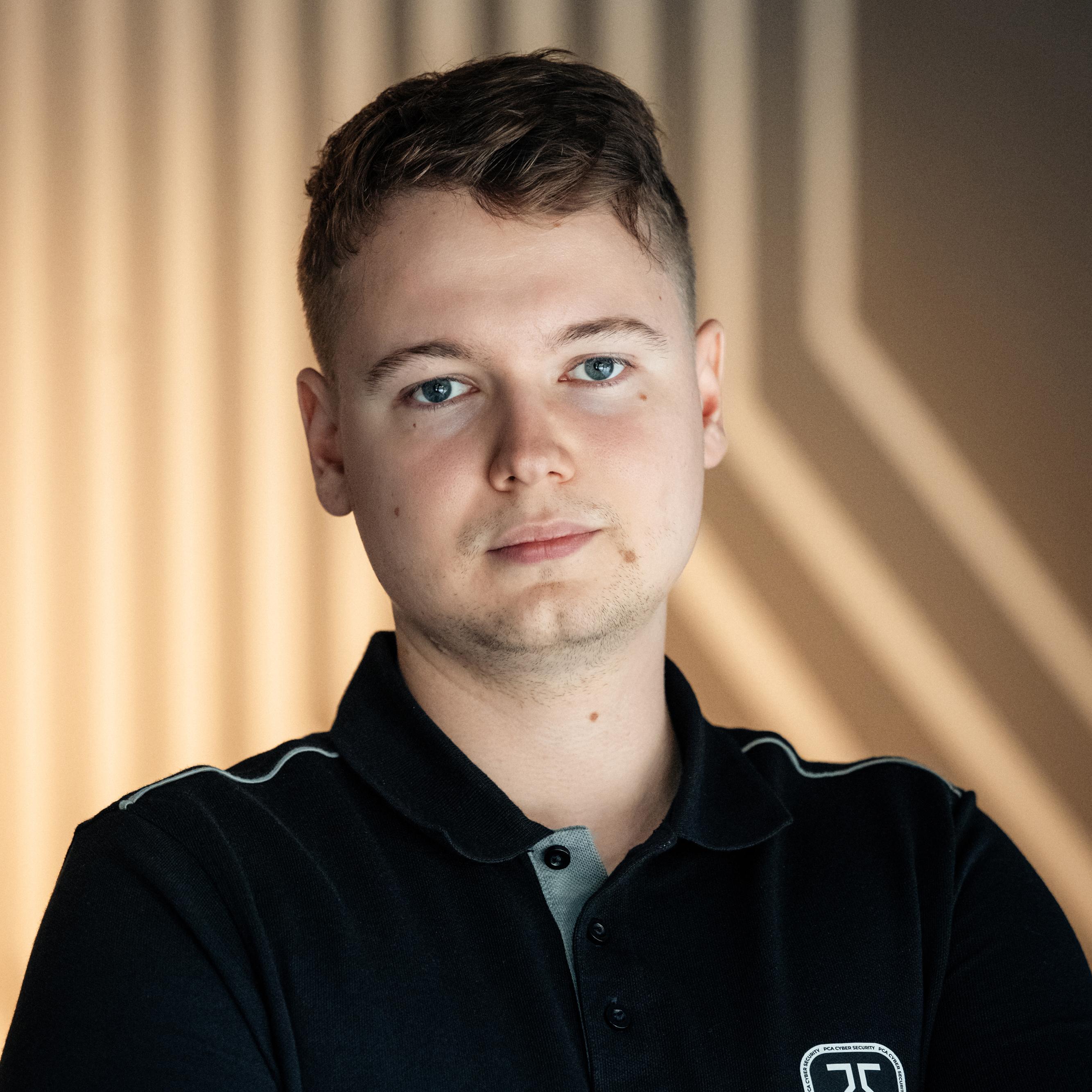 Máté Zombor Square